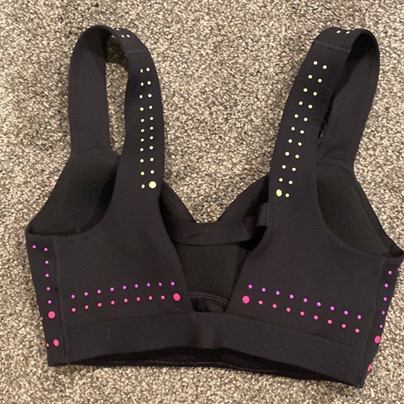 Nike women’s Motion Adapt neon stud sports training bra. Size S - Picture 2 of 3